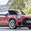 MINI ハッチバック 新型の「JCW」のプロトタイプ