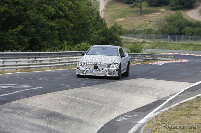 メルセデス AMG GT 4ドアモデル スクープ写真