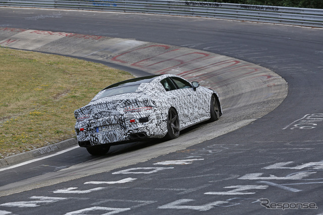 メルセデス AMG GT 4ドアモデル スクープ写真