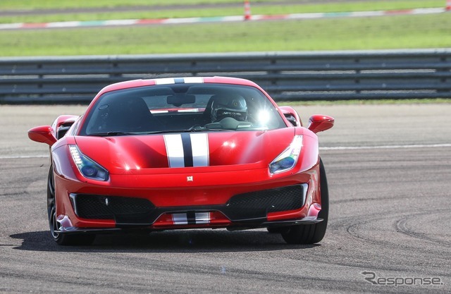 フェラーリ 488ピスタ