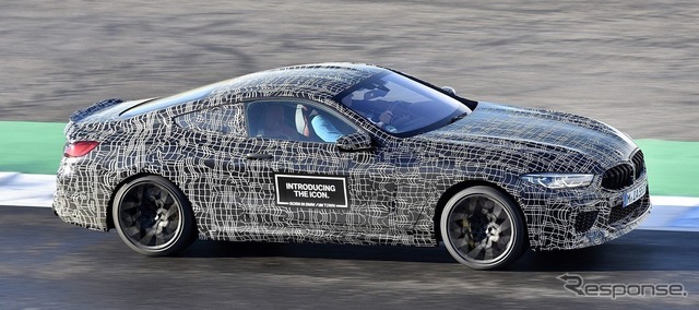 BMW M8 クーペ 新型のプロトタイプ