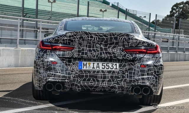 BMW M8 クーペ 新型のプロトタイプ