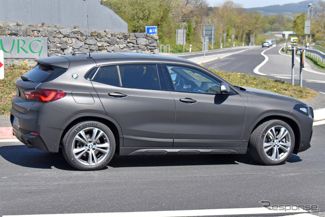 BMW X2 改良新型プロトタイプ（スクープ写真）