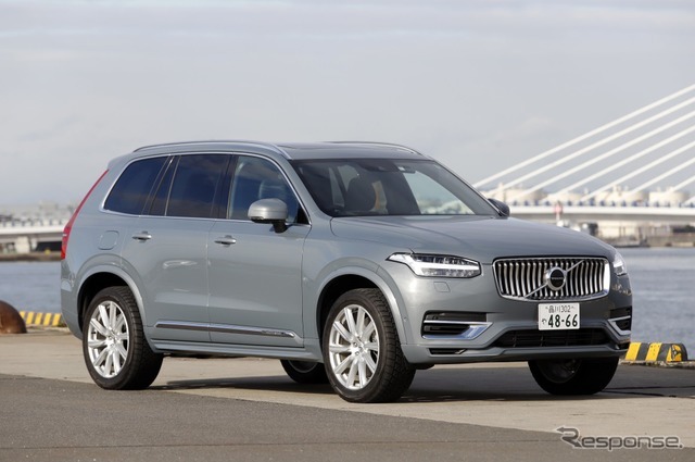 ボルボ XC90 Recharge プラグインハイブリッド T8 AWD