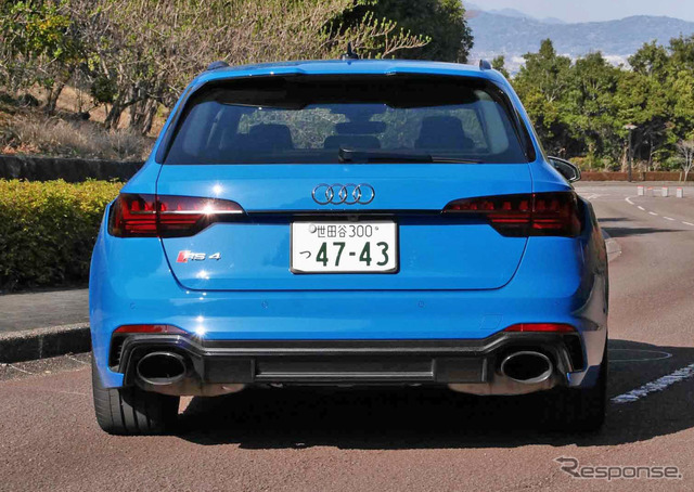 アウディ RS4アバント 新型