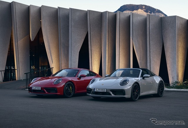 ポルシェ 911カレラGTS（左）とポルシェ 911タルガ4 GTS