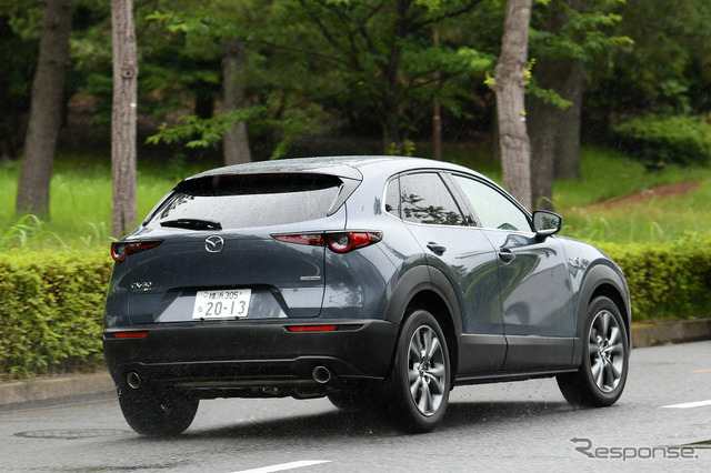 マツダ CX-30 SKYACTIV-X（AWD・AT）