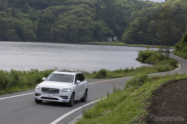 ボルボ XC90 リチャージ T8（XC90 Recharge Plug-in Hybrid T8 AWD Inscription）