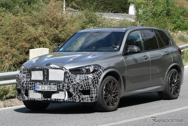 BMW X5M 改良新型プロトタイプ（スクープ写真）