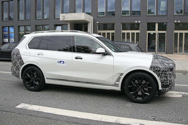 BMW X7 次期型プロトタイプ（スクープ写真）