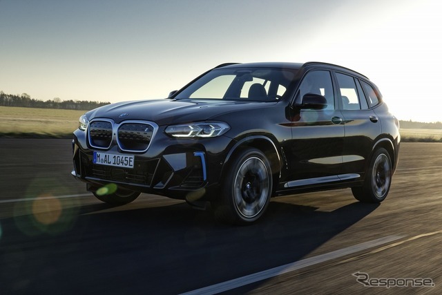 BMW iX3