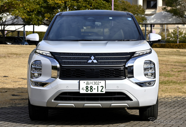 三菱 アウトランダーPHEV