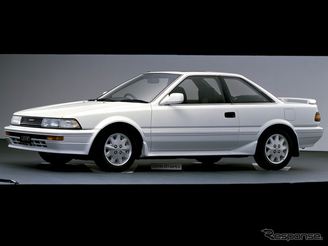 トヨタ カローラレビン／スプリンタートレノ AE92