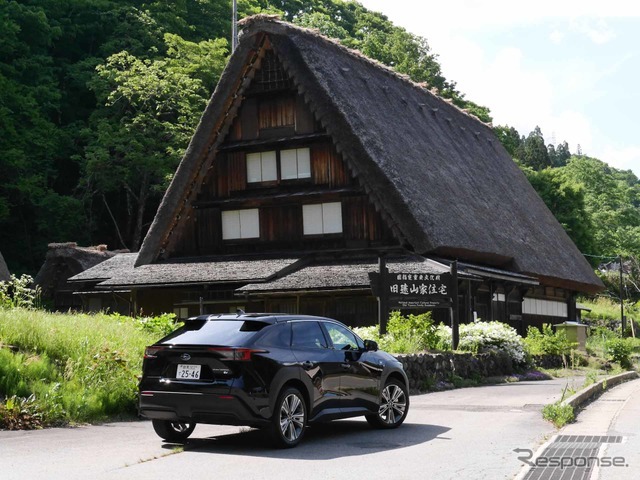 白川郷に行かなくても萱葺古民家はみられる