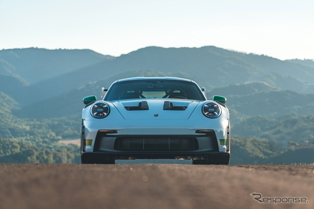 ポルシェ 911 GT3 RS 新型の「トリビュートtoカレラRSパッケージ」