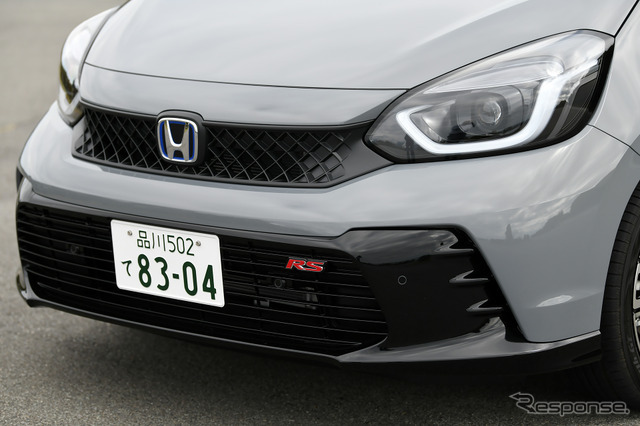 ホンダ フィット e:HEV RS