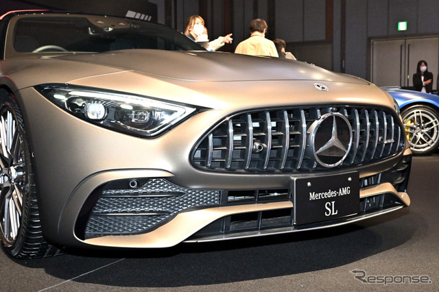 メルセデスAMG SL43