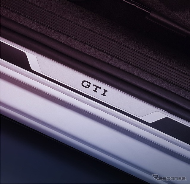 VW ポロ GTI GTI専用ドアシルプレート