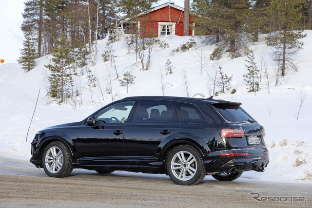 アウディ Q7 改良新型プロトタイプ（スクープ写真）