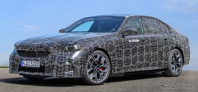 BMW i5 の「M60 xDrive」のプロトタイプ