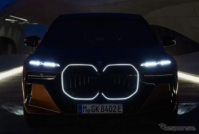 BMW i7 の「M70 xDrive」