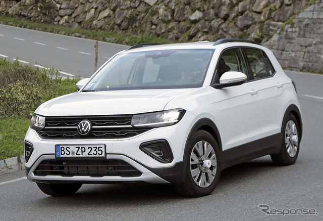 VW T-Cross 改良新型プロトタイプ（スクープ写真）