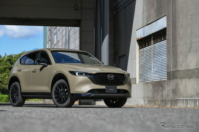 マツダ CX-5 レトロスポーツエディション（ジルコンサンドメタリック）