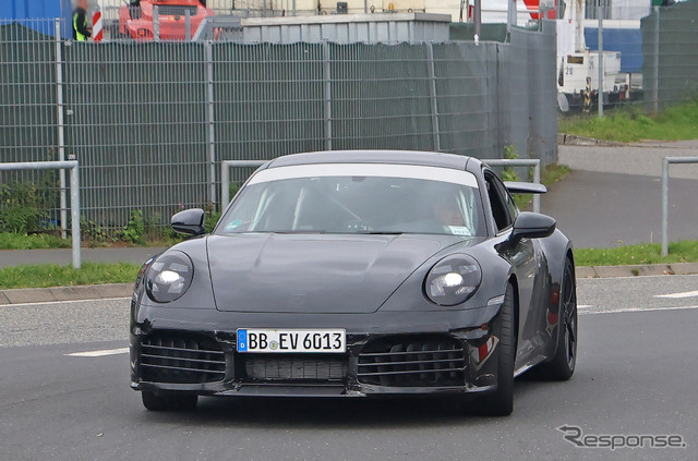 ポルシェ 911 GTSハイブリッド プロトタイプ エアロパッケージ（スクープ写真）