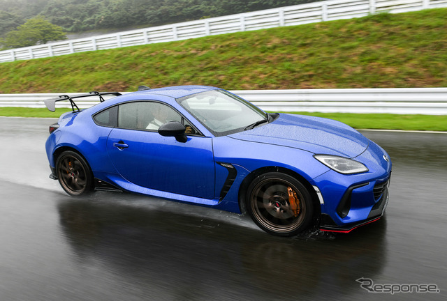 スバル BRZ STIスポーツ（STIスポーツパーツ装着車）