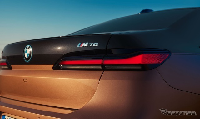 BMW i7 の「M70 xDrive」