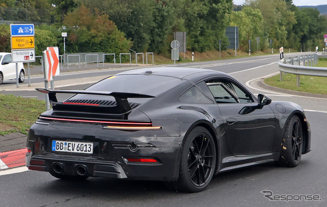 ポルシェ 911 GTS ハイブリッド プロトタイプ（スクープ写真）