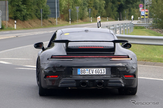 ポルシェ 911 GTS ハイブリッド プロトタイプ（スクープ写真）