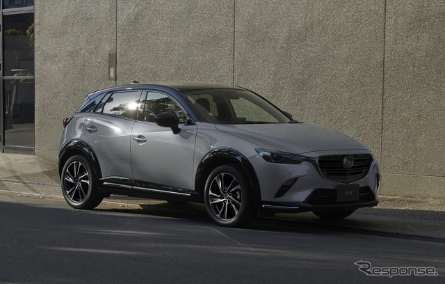 マツダ CX-3 Vivid Monotone（現行モデル）