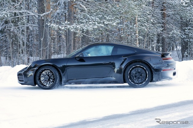 ポルシェ 911ターボ 改良新型プロトタイプ（スクープ写真）