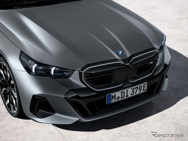 BMW i5 ツーリング の「M60 xDrive」