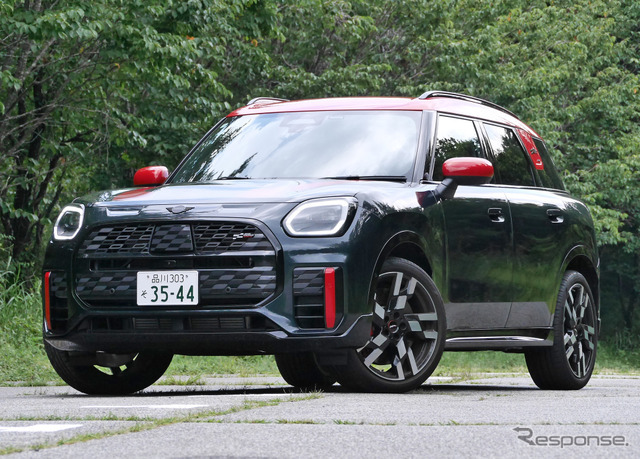 MINI JCW カントリーマン