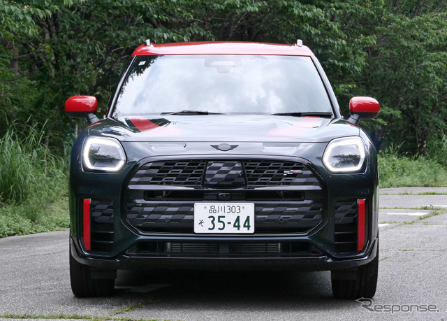 MINI JCW カントリーマン