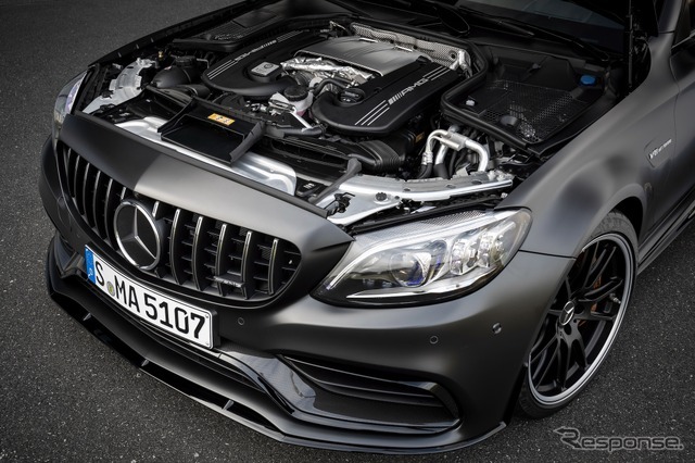 メルセデスAMG C63Sクーペ（2018年）のV8