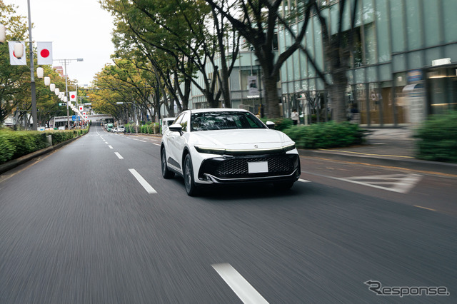 YOKOHAMA ADVAN dB V553 × TOYOTA CROWN CROSSOVER