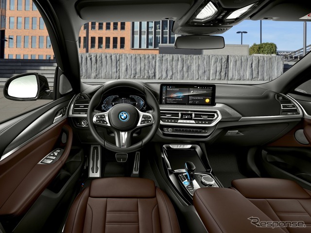 BMW iX3 現行