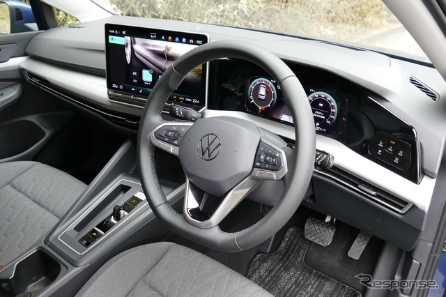 VW ゴルフ eTSI Active