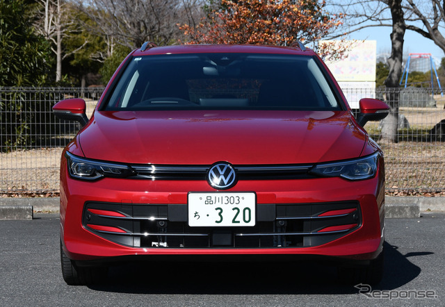 VW ゴルフヴァリアント eTSI スタイル