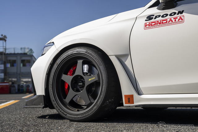 SPOON × HONDA CIVIC Type R