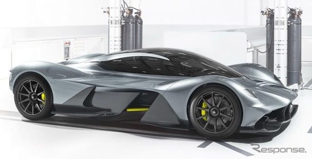 アストンマーティンとレッドブルのAM-RB 001